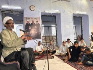 इमाम-बारहार-आगामीर-में-मजलिस-को-खिताब-करते-मौलाना-जहीर-अब्बास