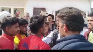 फतेहपुर-में-युवक-के-साथ-अपमानजनक-व्यवहार-के-वीडियो-की-क्लि