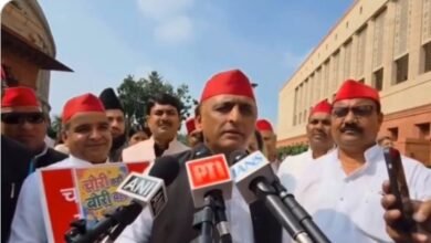 राहुल-गांधी-के-बयान-पर-प्रतिक्रिया-पूछ-पत्रकारों-ने-लिया-उड़ता-तीर।.